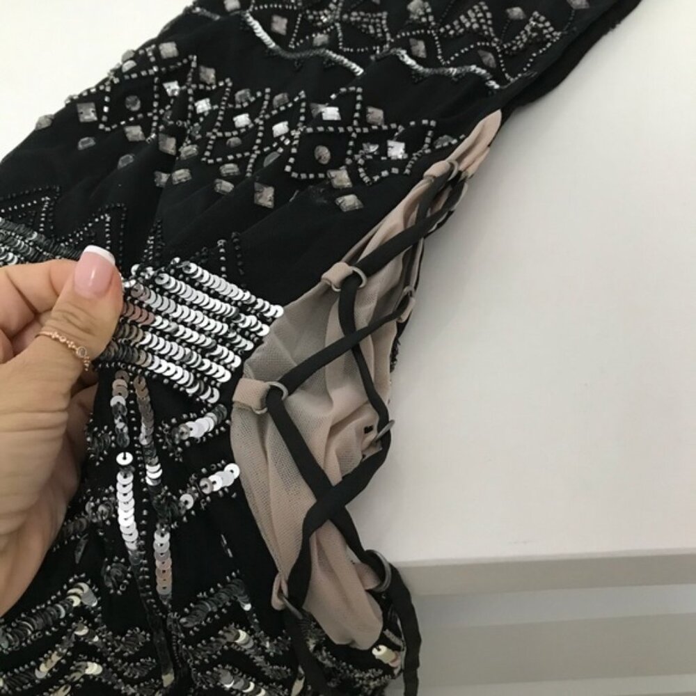 Bebe LACE UP SIDE GOWN - Picture 4 of 8